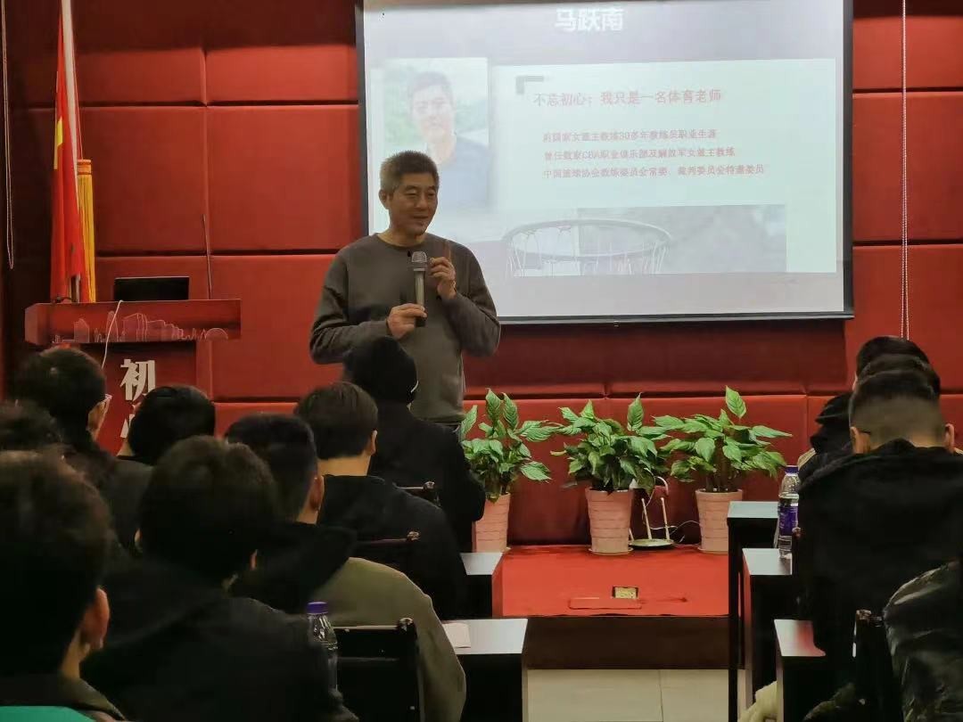 如何通过团队协作策略提升整体篮球水平_1